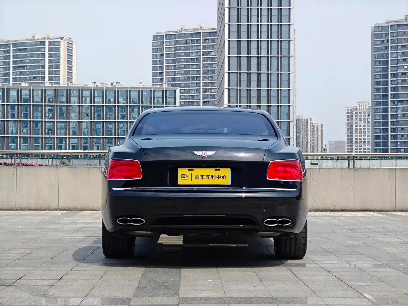 2017 Flying Spur 4.0T V8 Standard Edition — миниатюра 4