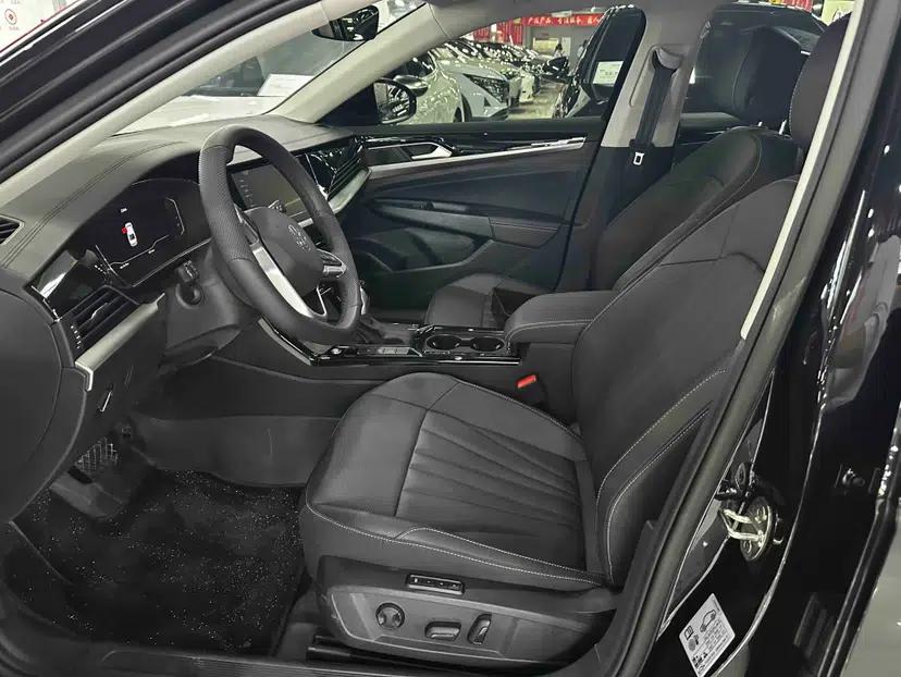 Volkswagen Passat 2026 Model, Outstanding 380TSI Xingkong Longteng Edition — миниатюра 8