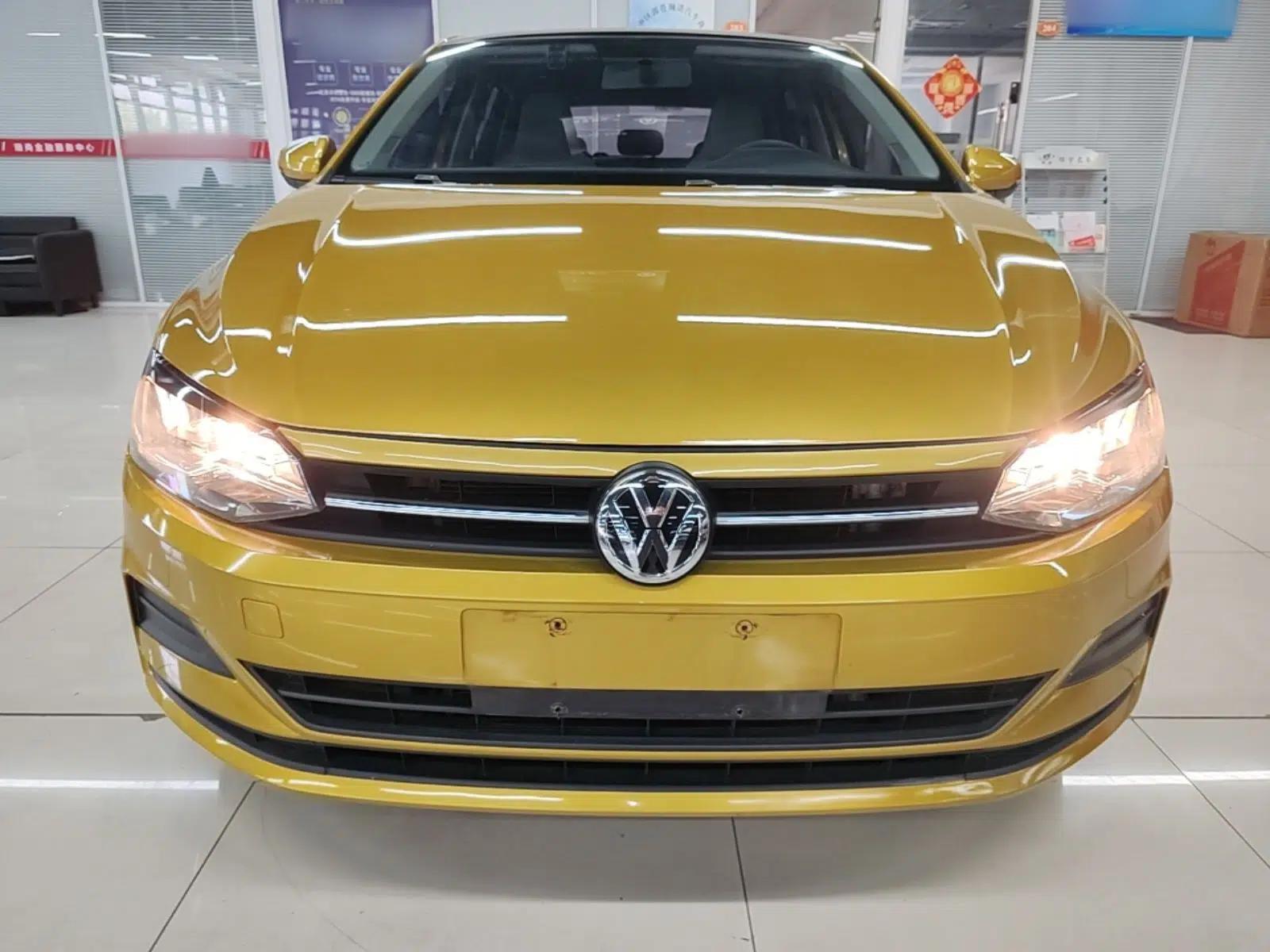 Volkswagen Polo 2019 Plus 1.5L Automatic Colorful Technology Edition — миниатюра 2