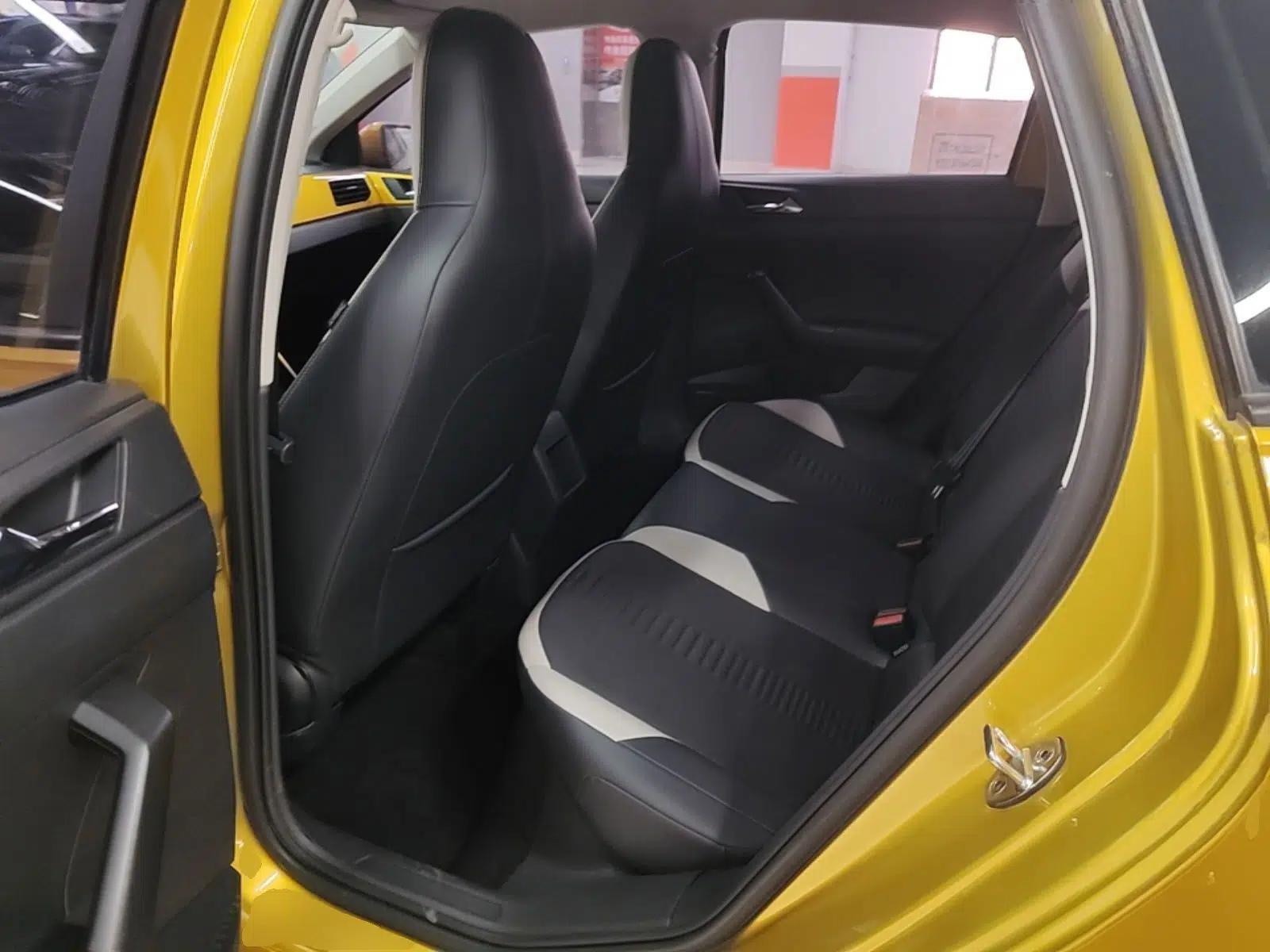 Volkswagen Polo 2019 Plus 1.5L Automatic Colorful Technology Edition — миниатюра 19