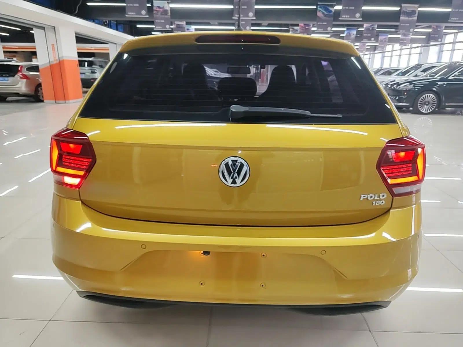 Volkswagen Polo 2019 Plus 1.5L Automatic Colorful Technology Edition — миниатюра 3