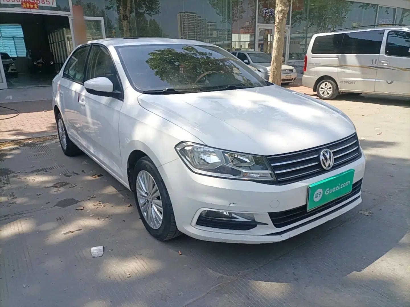 Volkswagen Santana 2018 1.5L Automatic Comfort Edition — миниатюра 3
