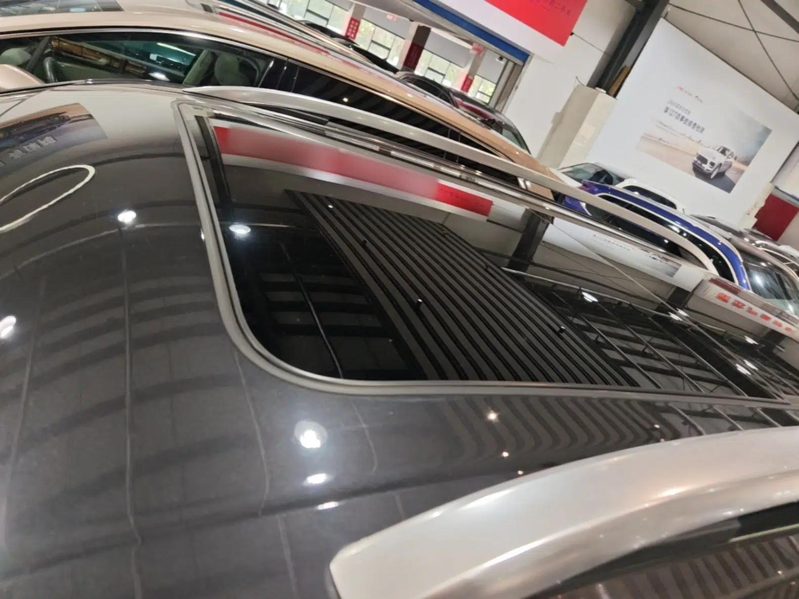Volkswagen Tavendor 2023 380TSI Four-Wheel Drive R-Line Cruise Edition — миниатюра 11
