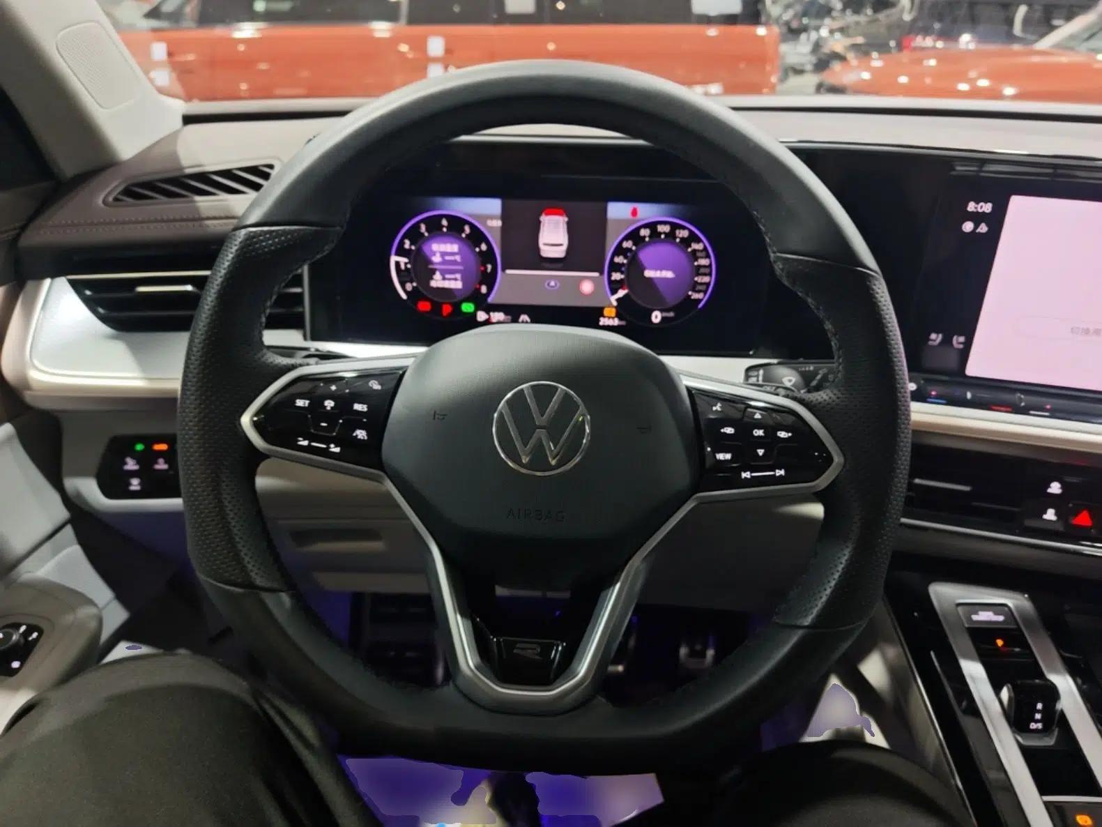 Volkswagen Tavendor 2023 380TSI Four-Wheel Drive R-Line Cruise Edition — миниатюра 13