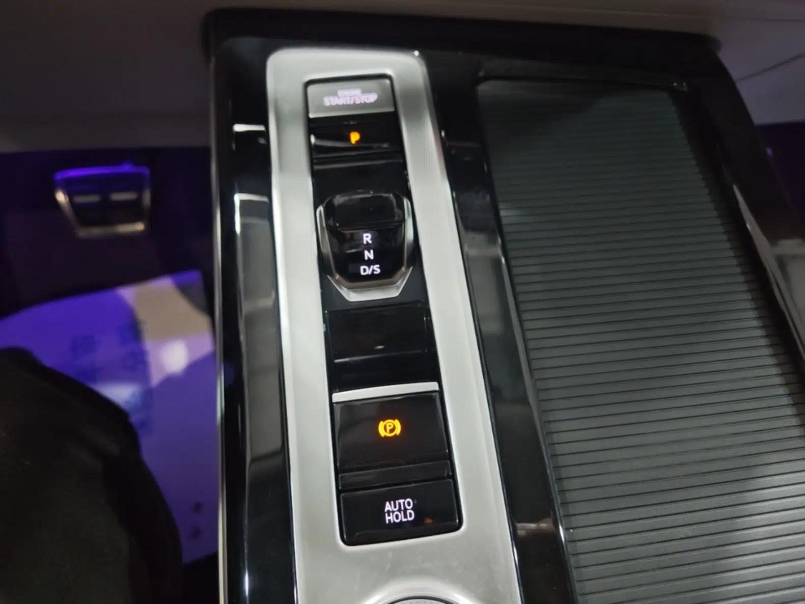 Volkswagen Tavendor 2023 380TSI Four-Wheel Drive R-Line Cruise Edition — миниатюра 16