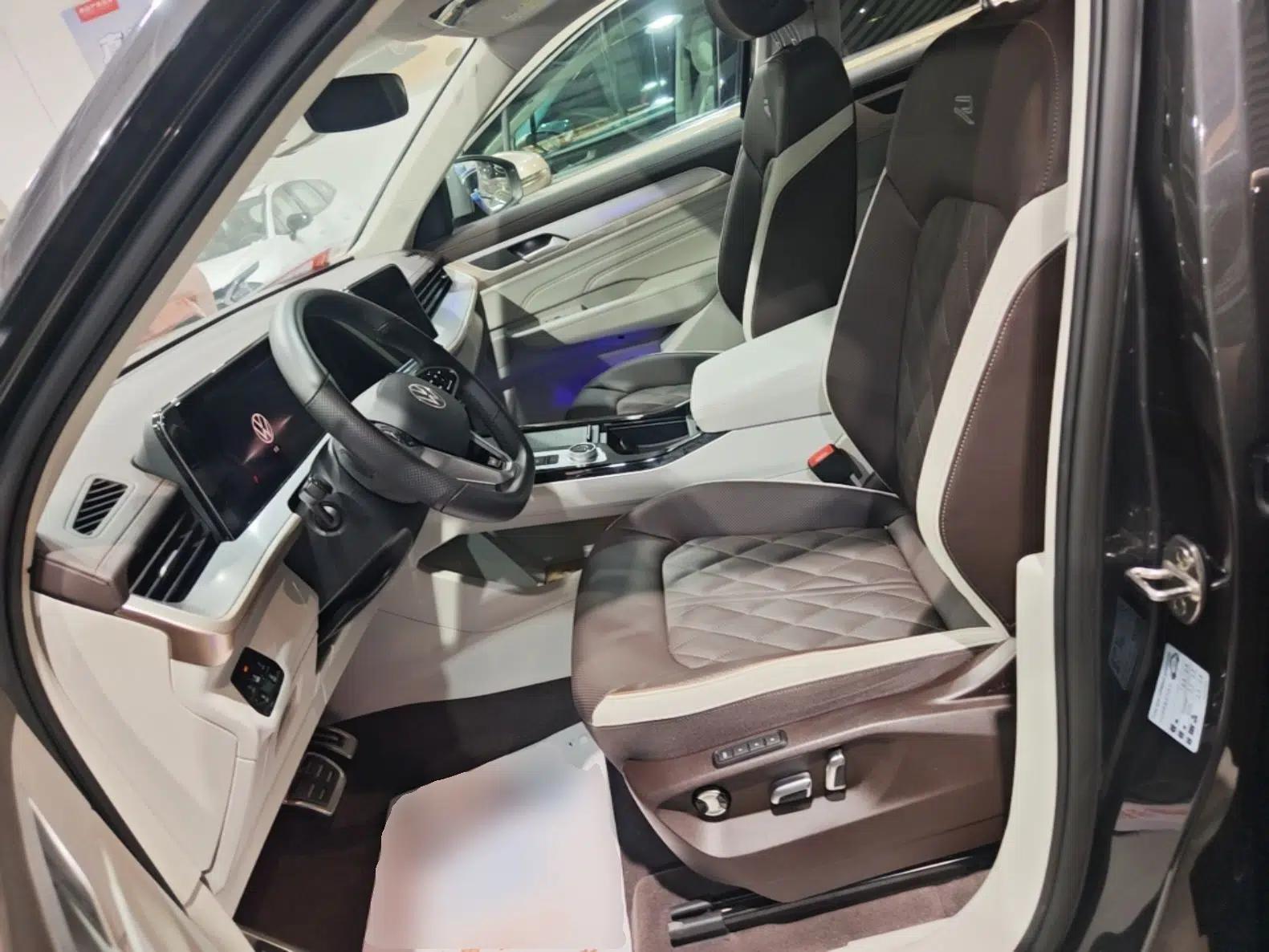 Volkswagen Tavendor 2023 380TSI Four-Wheel Drive R-Line Cruise Edition — миниатюра 17