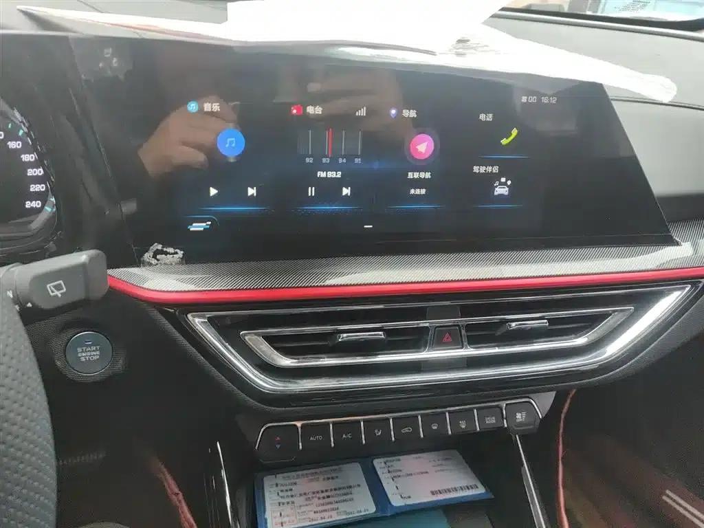 Changan Oushang X5 2021 Facelift 1.5T DCT Luxury Edition — миниатюра 13