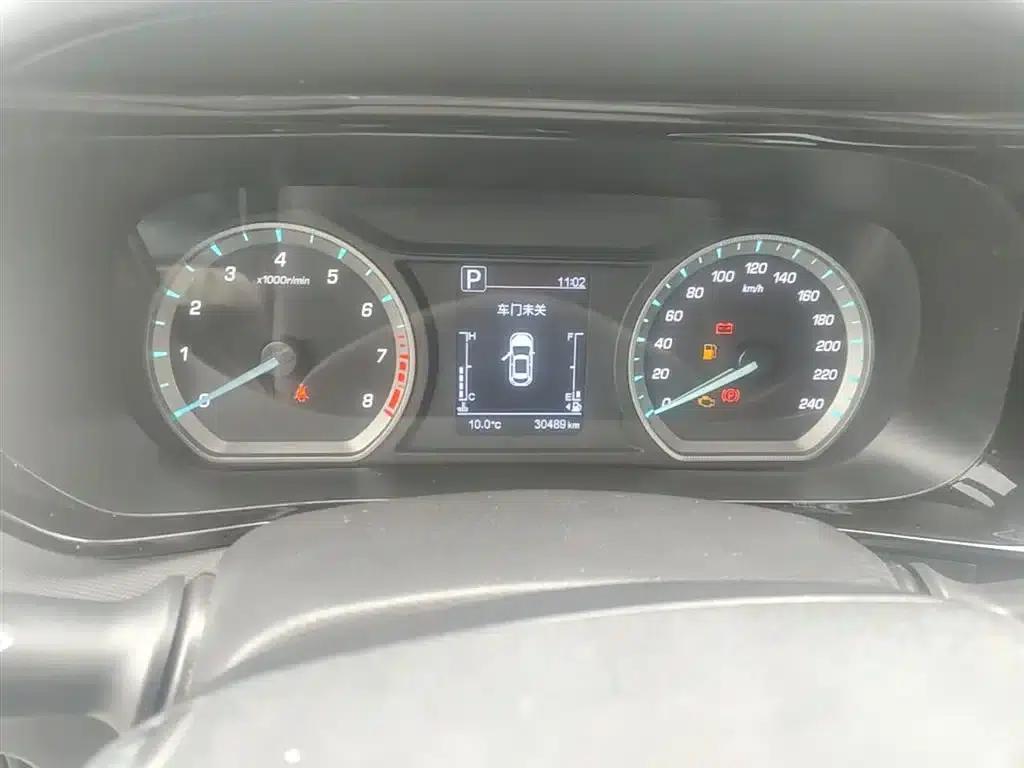 Changan Oushang X5 2021 Facelift 1.5T DCT Luxury Edition — миниатюра 12