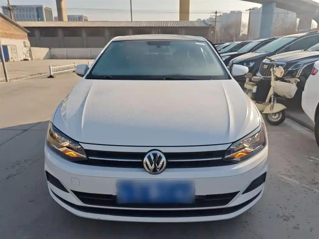 2019 Polo Plus 1.5L Automatic Colorful Technology Edition — миниатюра 3