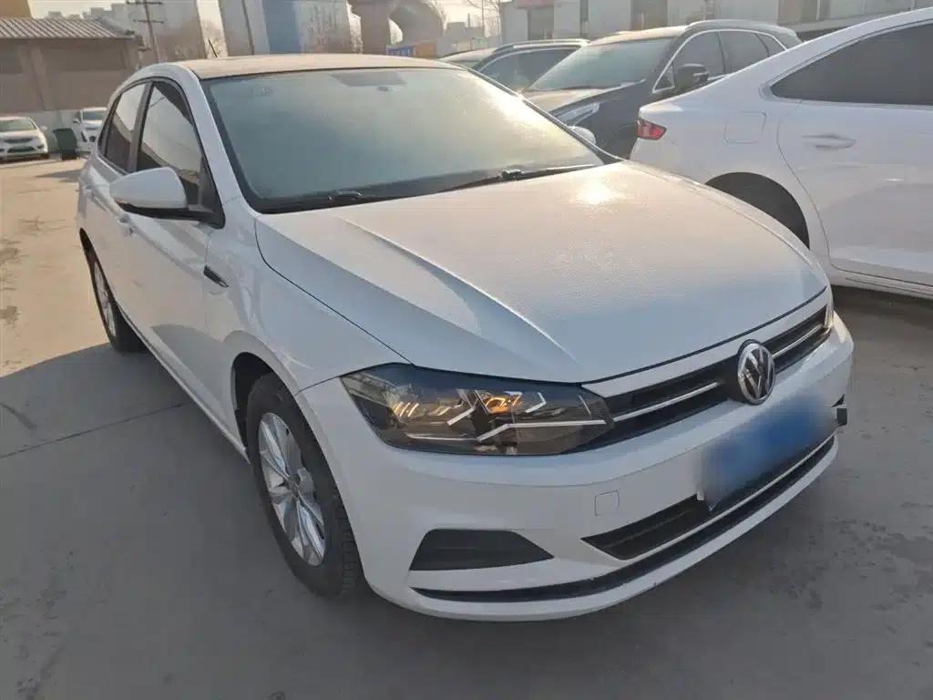 2019 Polo Plus 1.5L Automatic Colorful Technology Edition — миниатюра 4