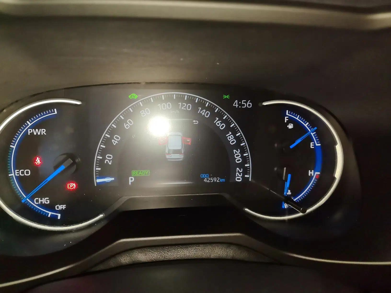 Toyota RAV4 2021 Revised Version Dual-Motor Hybrid 2.5L E-CVT Two-Wheel Drive Elite Edition — миниатюра 14