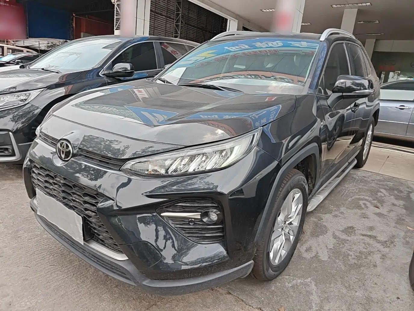 Toyota Wildlander 2022 2.0L CVT Two-Wheel Drive Urban Edition — миниатюра 1