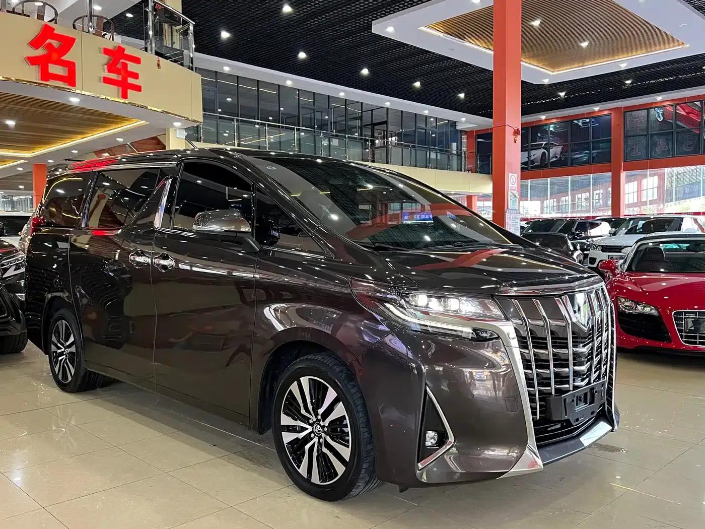 2018 Alphard Facelift 3.5L Premium Edition — миниатюра 3