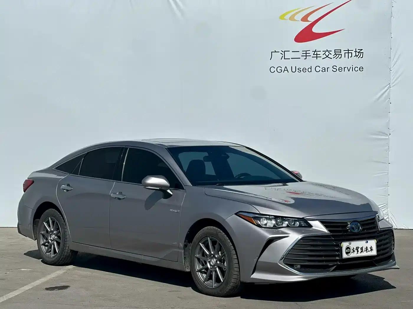 2021 Toyota Avalon 2.5L Luxury Edition — миниатюра 3