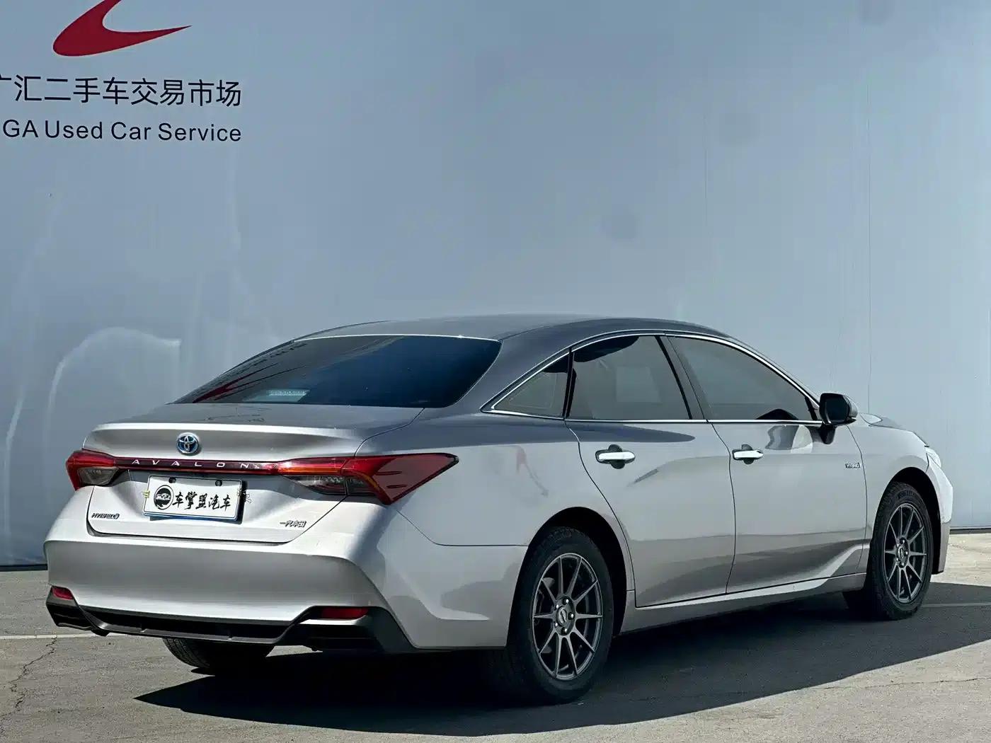 2021 Toyota Avalon 2.5L Luxury Edition — миниатюра 7