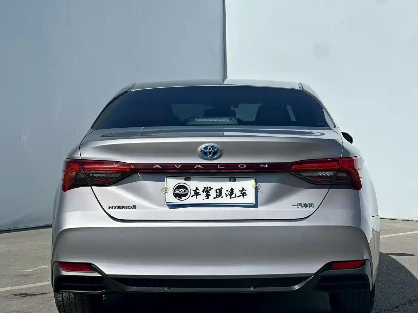 2021 Toyota Avalon 2.5L Luxury Edition — миниатюра 8