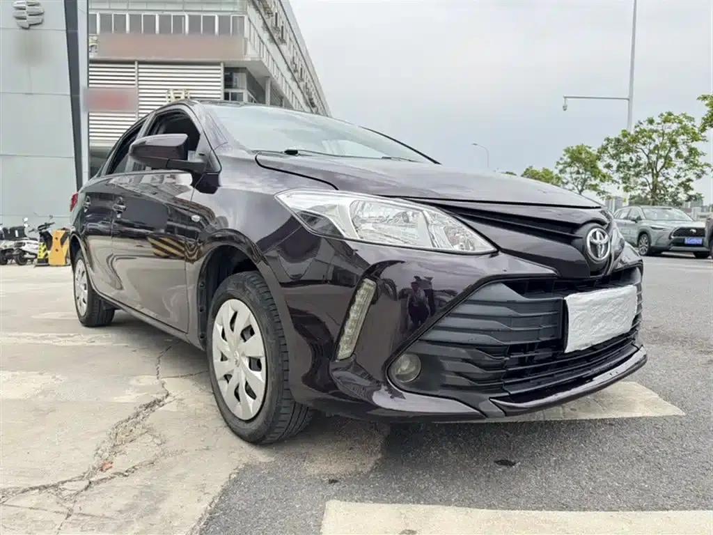 Vios 2017 1.5L CVT Adventure Edition — миниатюра 4