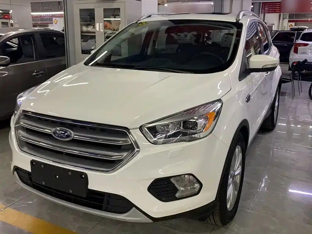 2018 Ford Kuga EcoBoost 180 2WD Luxury Edition — миниатюра 1
