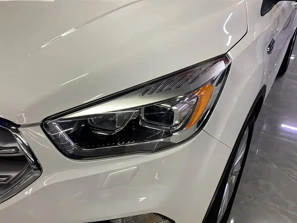 2018 Ford Kuga EcoBoost 180 2WD Luxury Edition — миниатюра 3