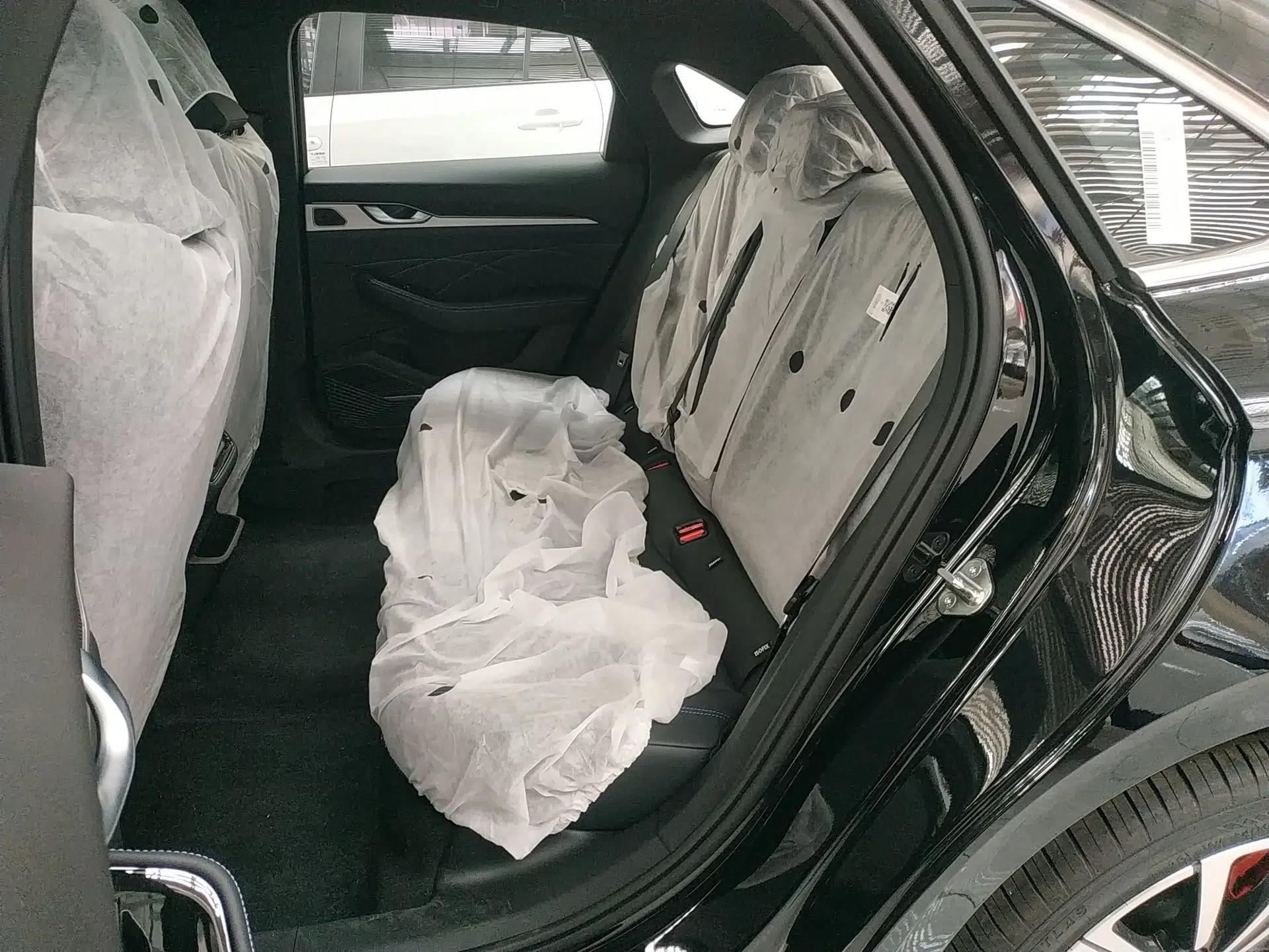 Geely Auto Preface 2026 Model Oriental Yao 1.5TD Kunlun Edition — миниатюра 19
