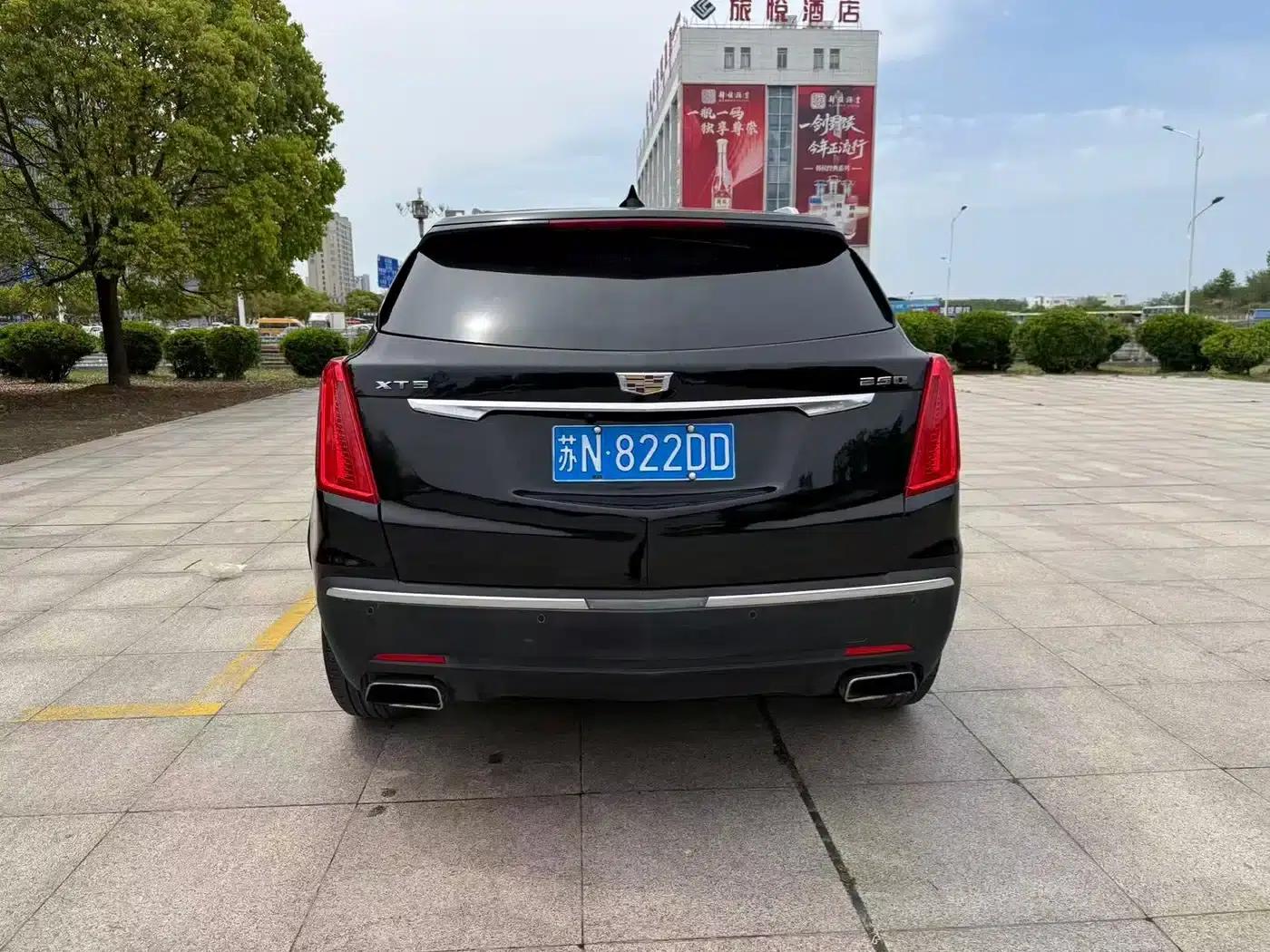 2016 Cadillac XT5 25T Luxury — миниатюра 7