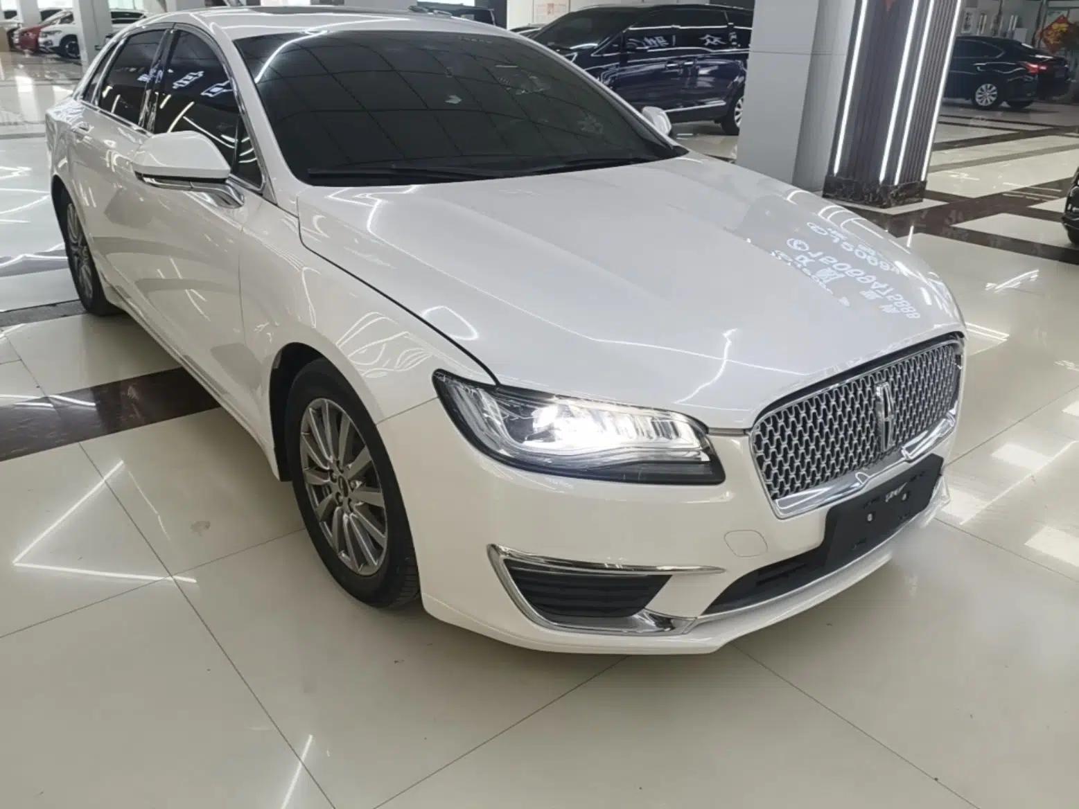 Lincoln MKZ 2018 2.0T Premium Edition — миниатюра 3