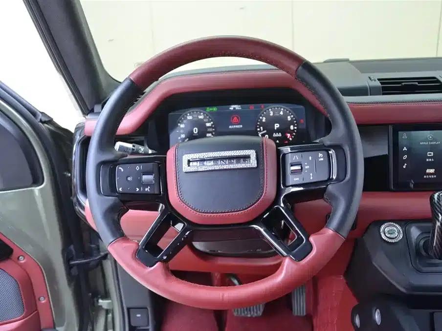 2021 Land Rover Defender 110 P400 Dark Edition — миниатюра 9