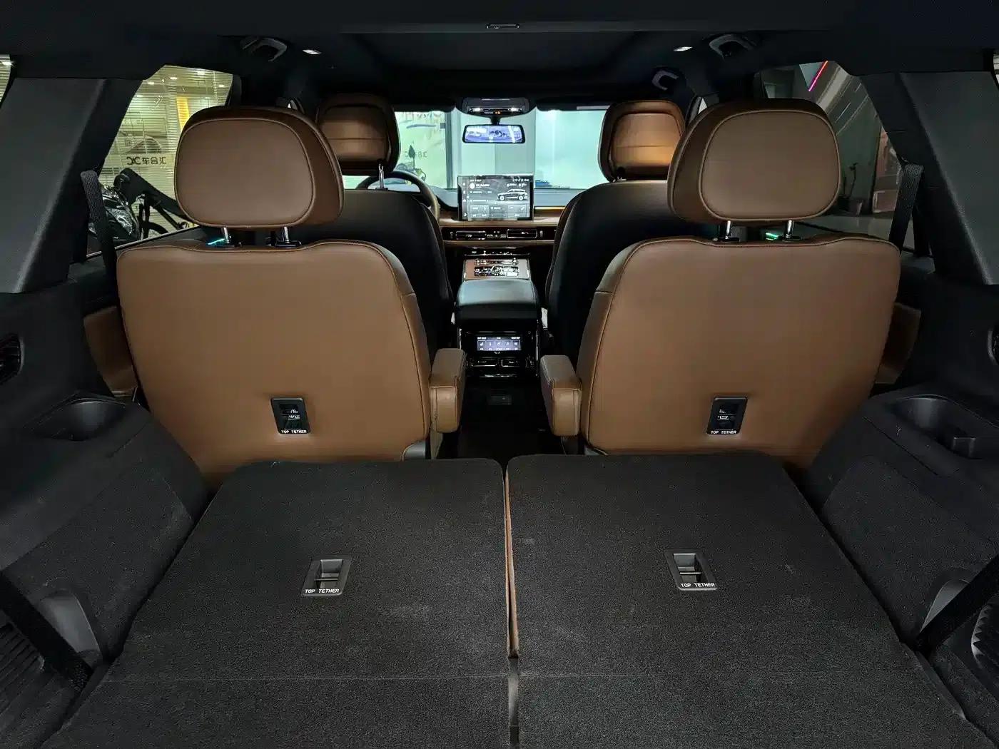 2022 Aviator 3.0T V6 AWD Premium Edition — миниатюра 12