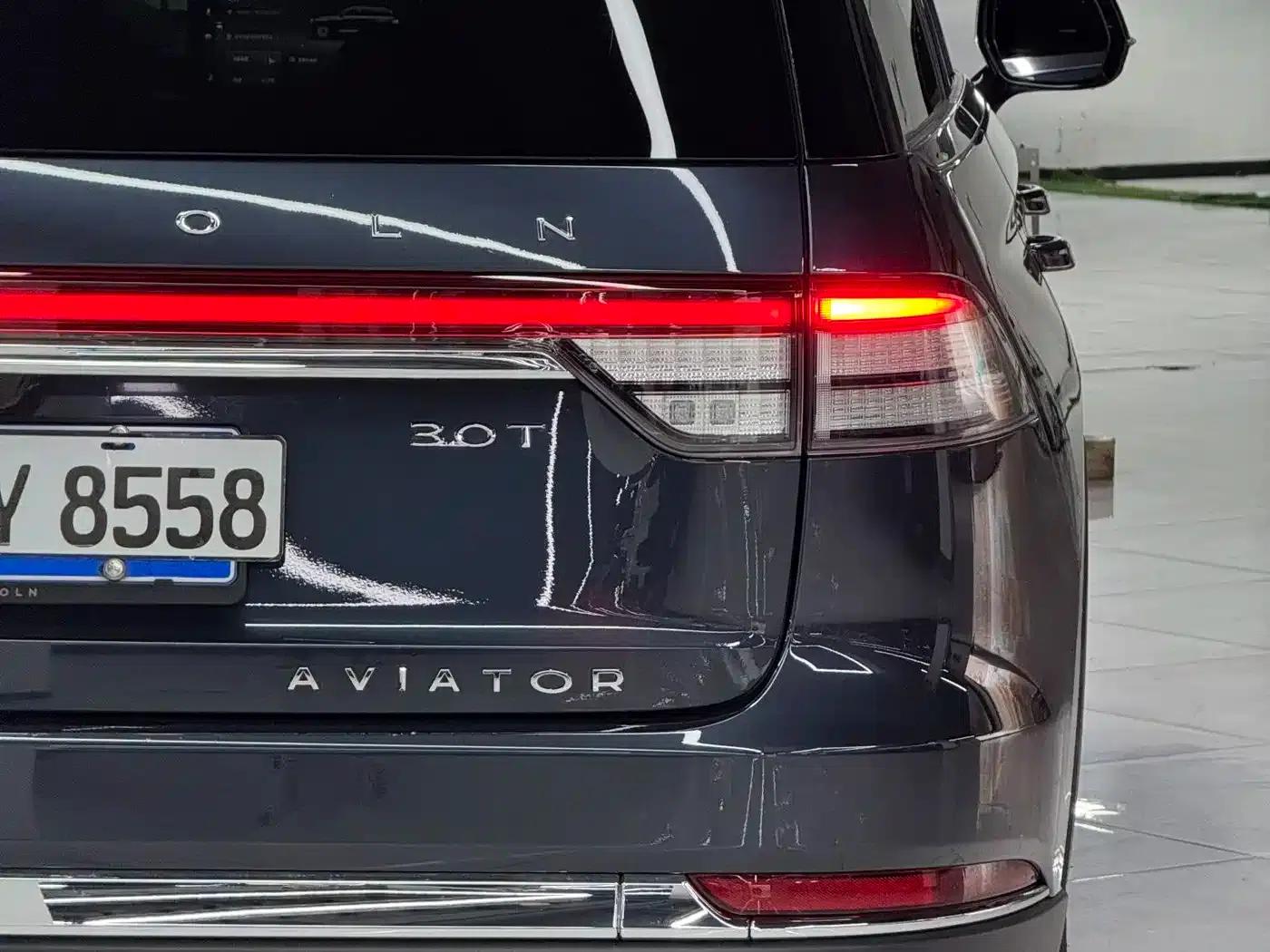 2022 Aviator 3.0T V6 AWD Premium Edition — миниатюра 14