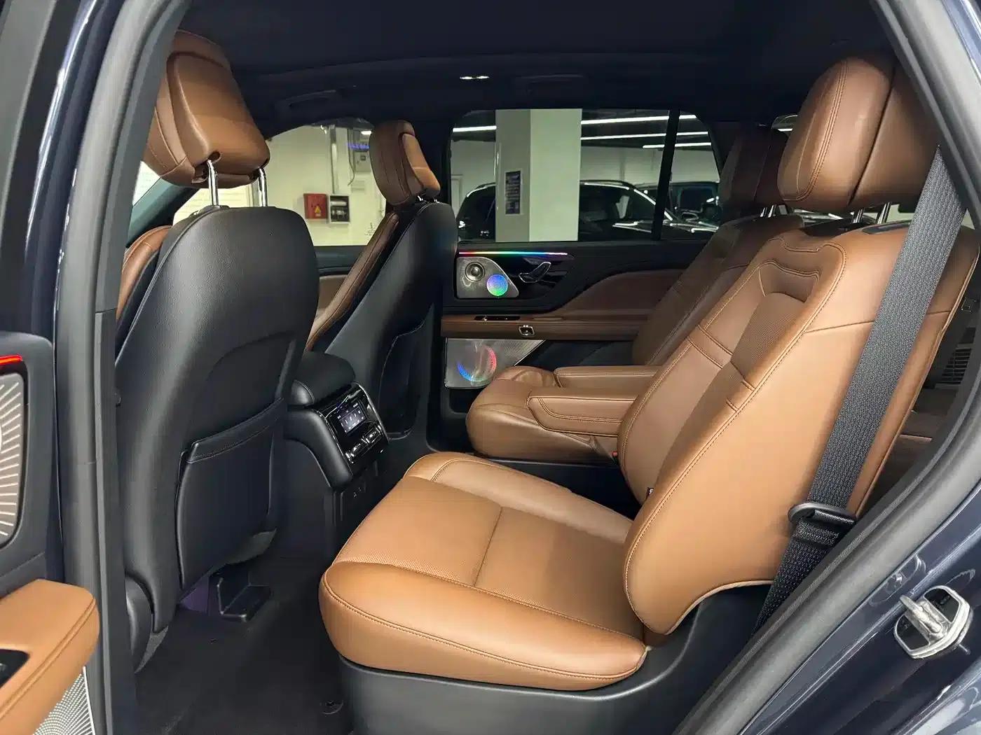 2022 Aviator 3.0T V6 AWD Premium Edition — миниатюра 17