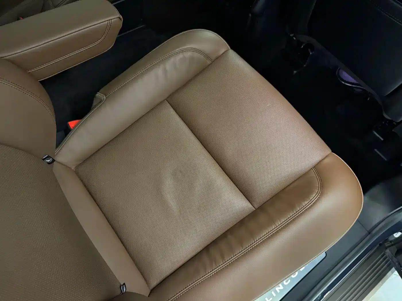 2022 Aviator 3.0T V6 AWD Premium Edition — миниатюра 9