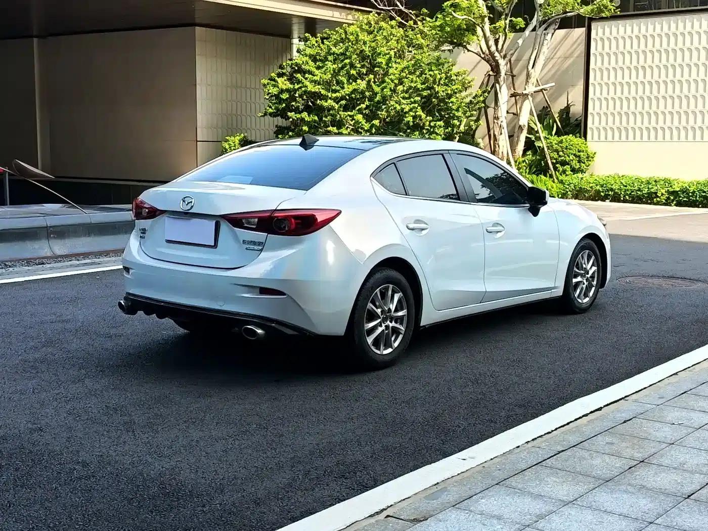 Mazda3 Axela 2017 Sedan 1.5L Automatic Luxury (China V Emission Standard) — миниатюра 4