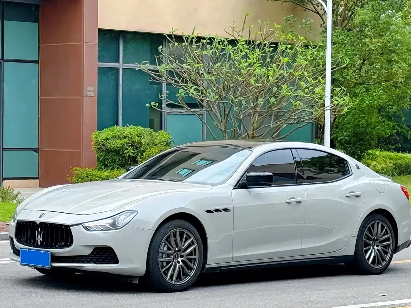 2014 Ghibli 3.0T Standard Edition — миниатюра 1