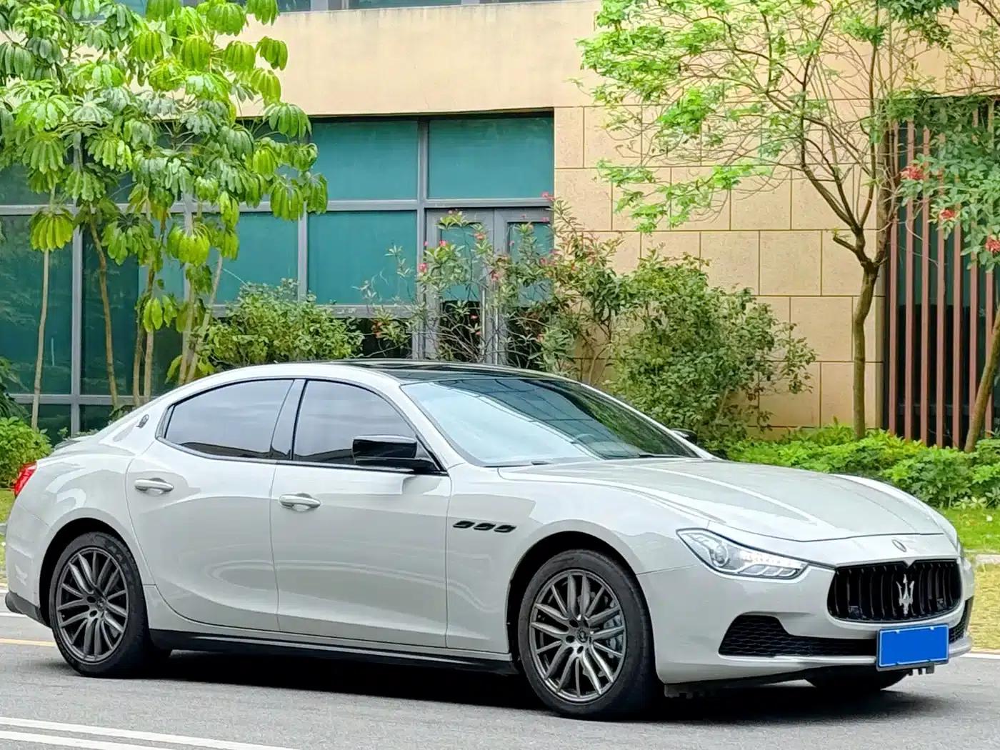 2014 Ghibli 3.0T Standard Edition — миниатюра 3