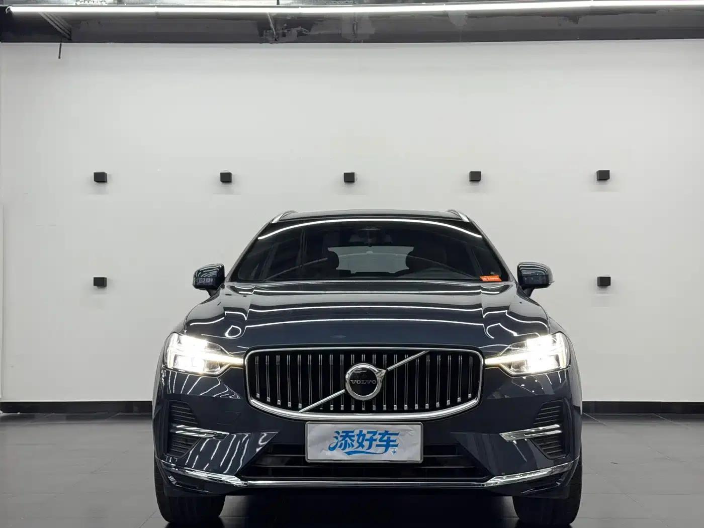 2023 Volvo XC60 B5 AWD Inscription Luxury Edition — миниатюра 2