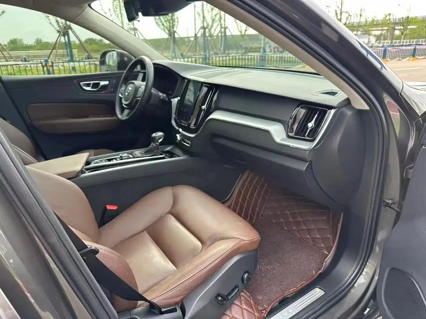 Volvo XC60 2019 T5 AWD Smart Edition (China VI Emission Standard) — миниатюра 8