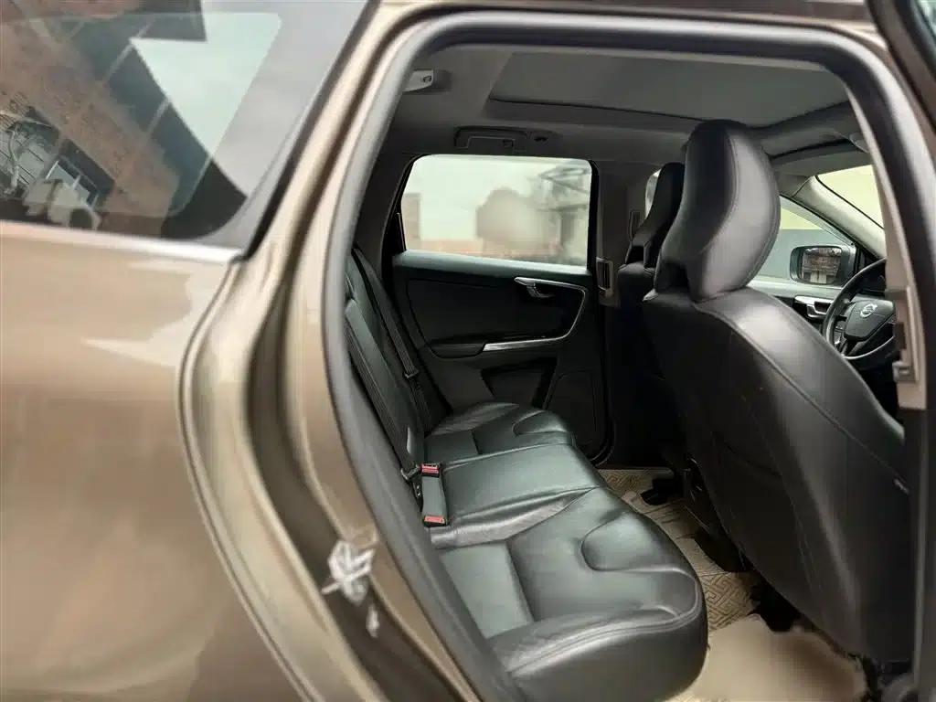 2017 Volvo XC60 T5 Smart Upgrade Edition — миниатюра 5