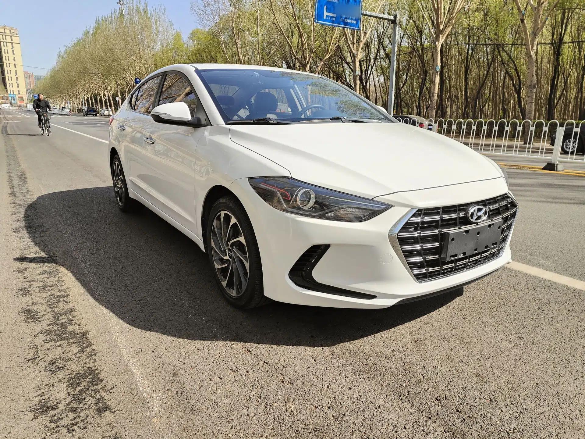 Hyundai Elantra (6th Generation / Lingdong) 2020 1.5L CVT Smart & Stylish – Elite Version — миниатюра 4