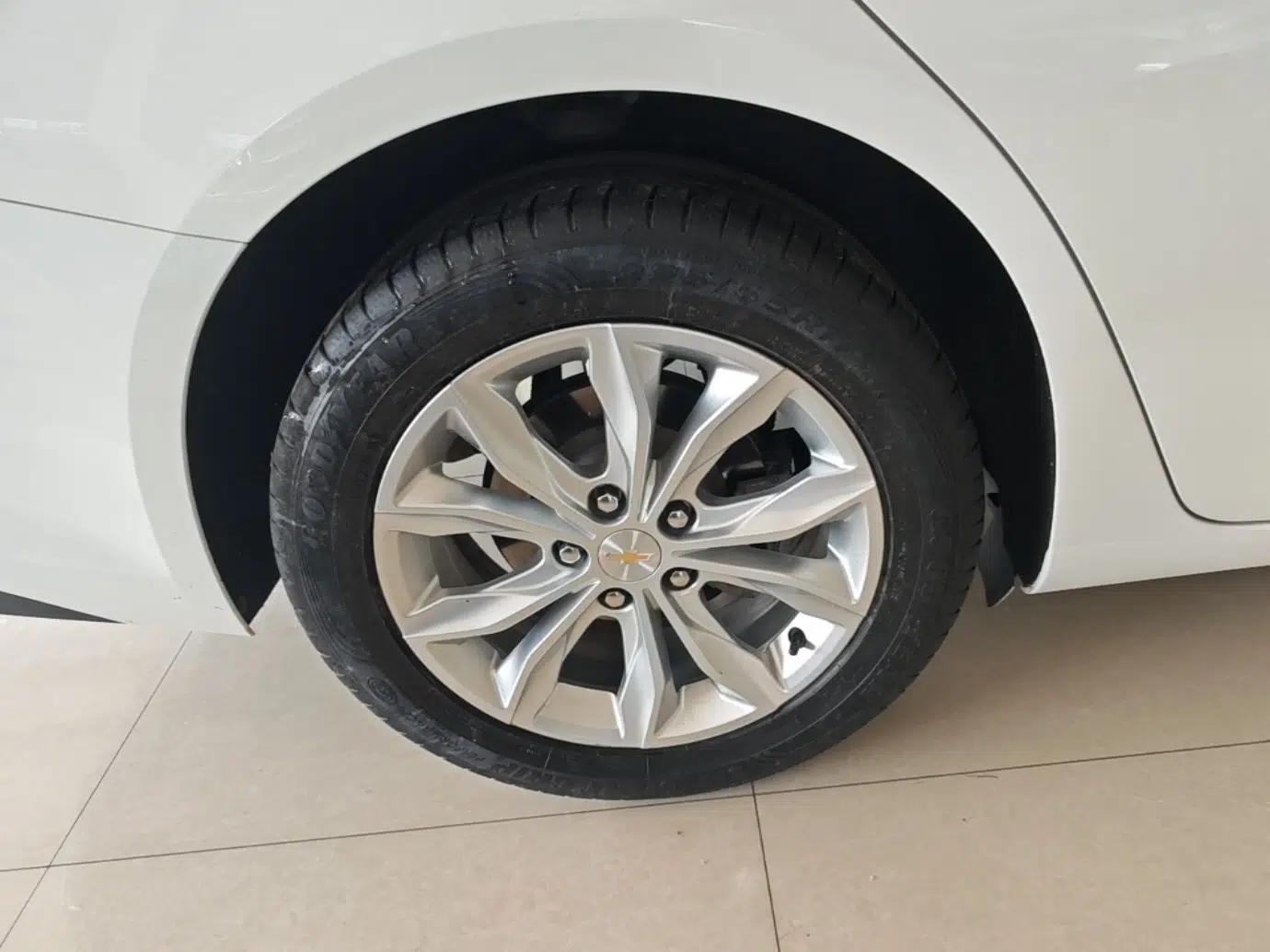 Chevrolet Malibu XL 2021 535T Automatic RuiLian Edition — миниатюра 10