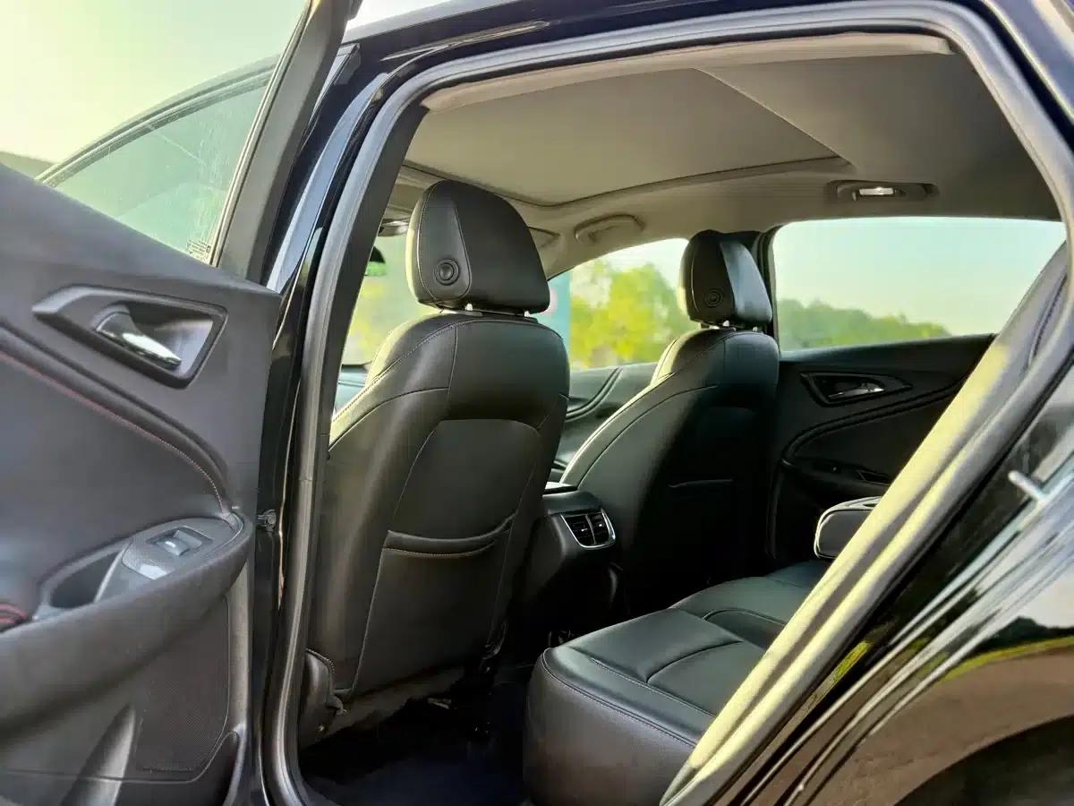 2021 Chevrolet Malibu XL Redline 550T Automatic Sport Edition — миниатюра 6