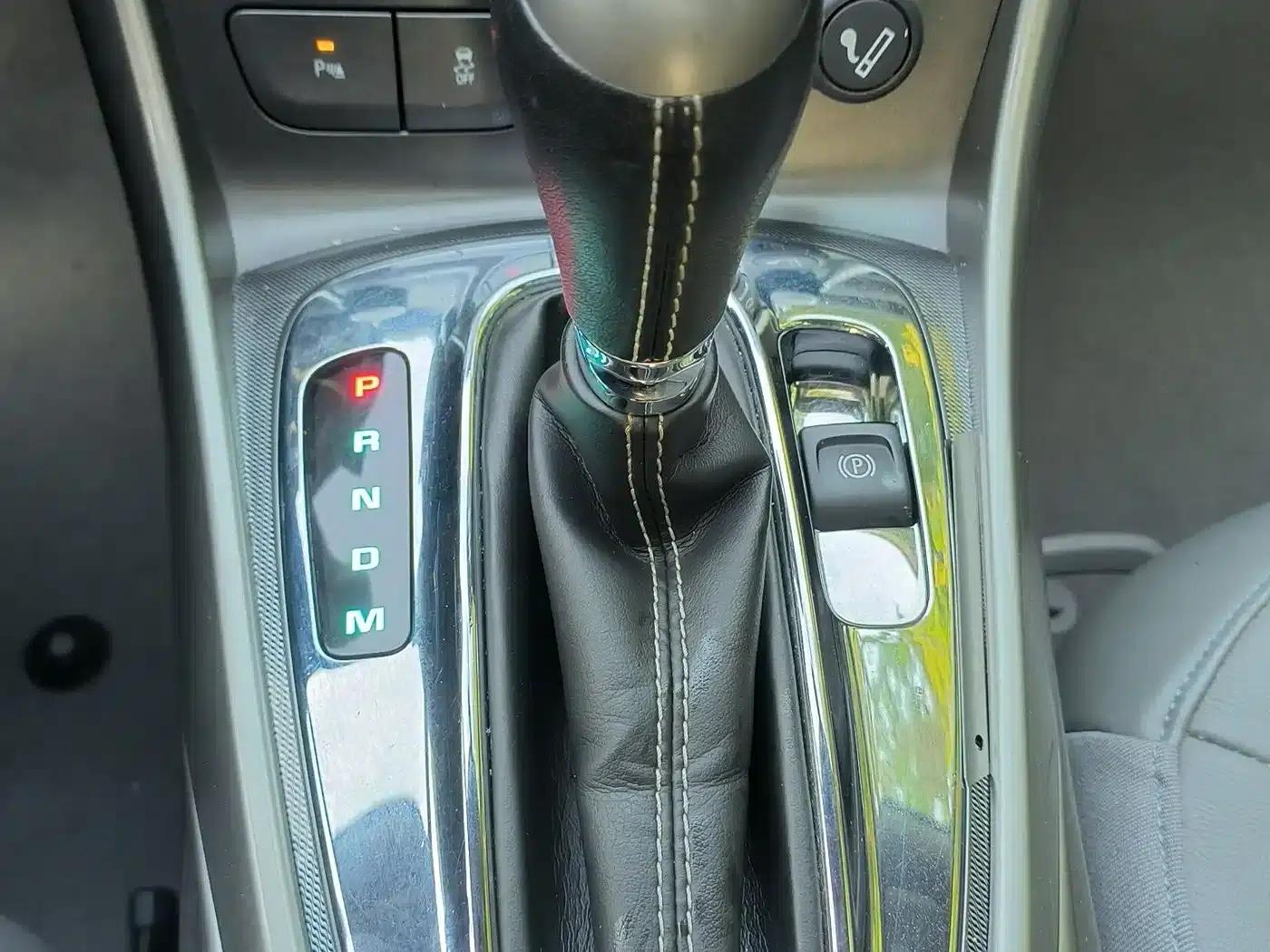 2014 Chevrolet Malibu 2.0L Automatic Luxury Edition — миниатюра 13