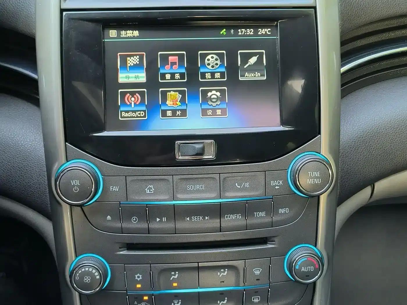 2014 Chevrolet Malibu 2.0L Automatic Luxury Edition — миниатюра 14