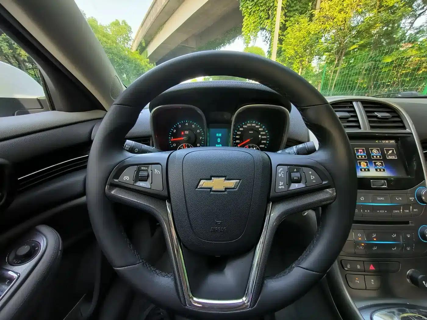 2014 Chevrolet Malibu 2.0L Automatic Luxury Edition — миниатюра 10