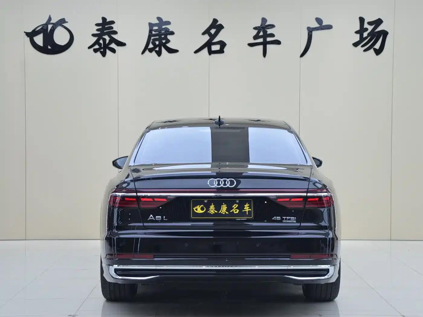 2026 Audi A8 A8L 45 TFSI quattro Luxury — миниатюра 3