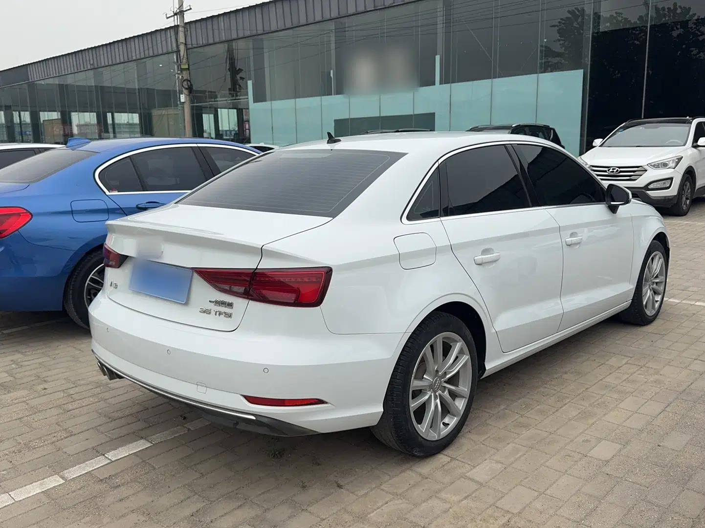 Audi A3 2019 Limousine 35 TFSI Ambition China V — миниатюра 3