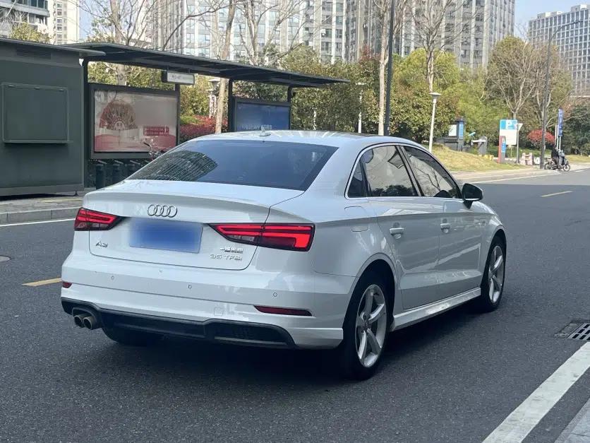 Audi A3 2018 30th Anniversary Edition Limousine 35 TFSI Fashion Model — миниатюра 7
