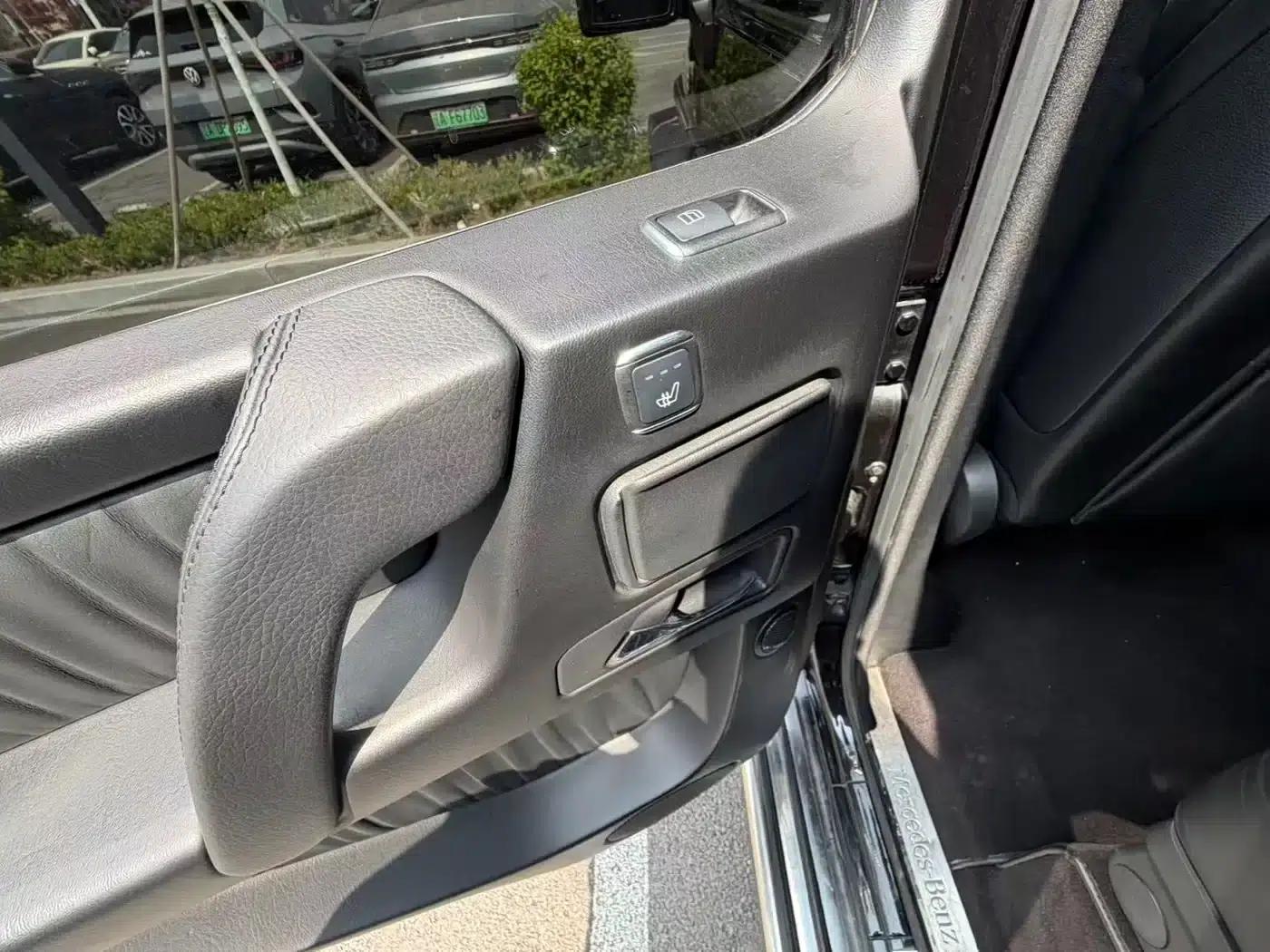 2016 Mercedes-Benz G-Class G 500 — миниатюра 7