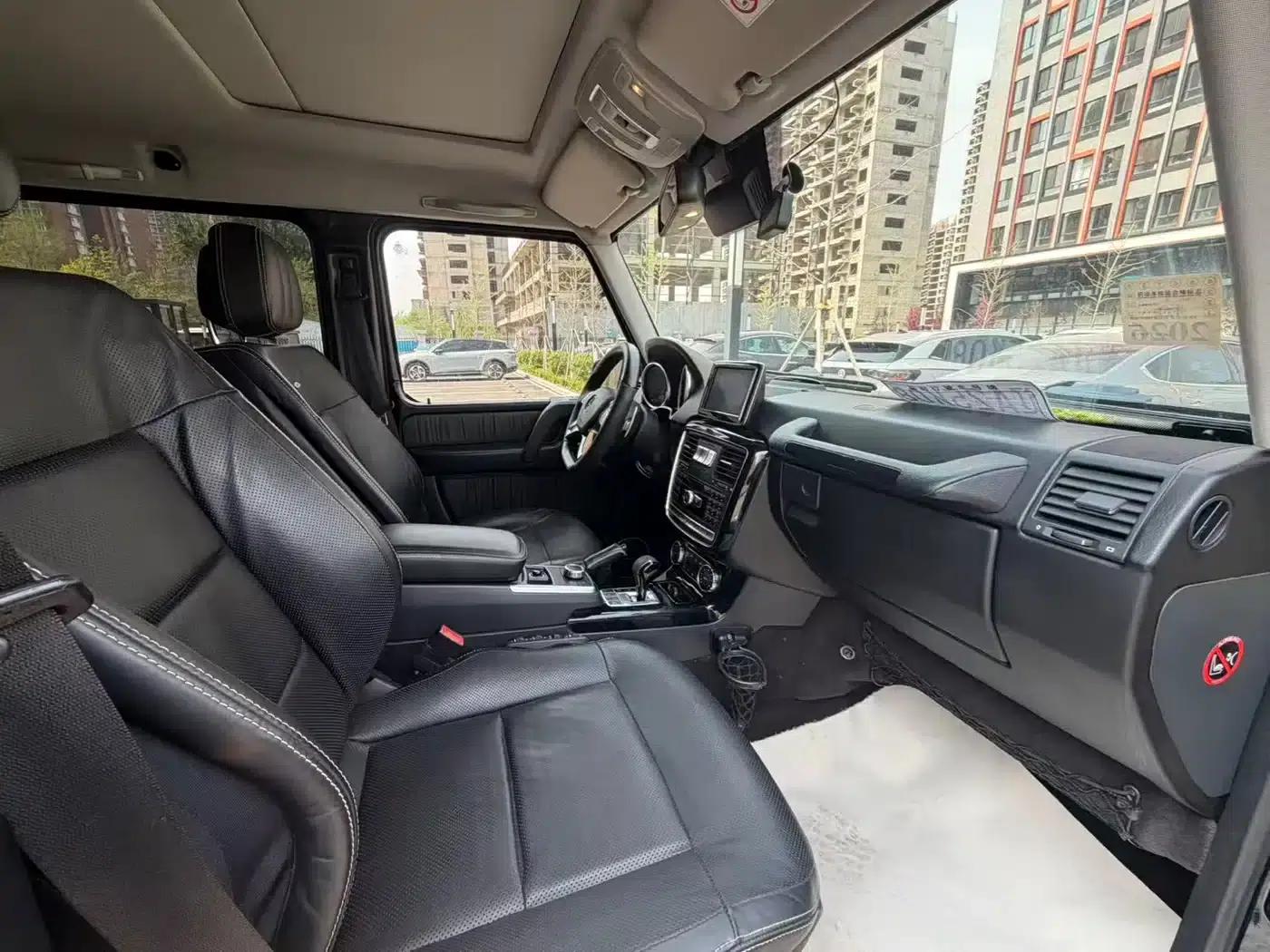 2016 Mercedes-Benz G-Class G 500 — миниатюра 10