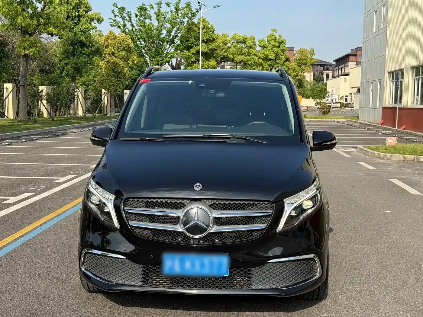 Mercedes-Benz V-Class 2022 V 260 Premium Edition — миниатюра 2