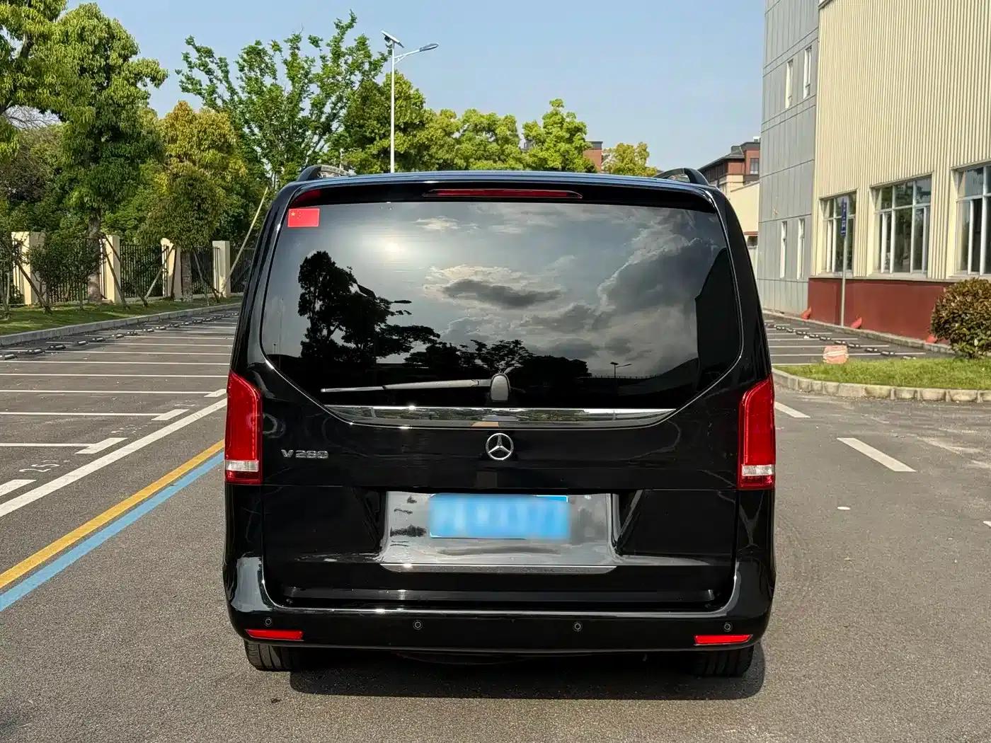 Mercedes-Benz V-Class 2022 V 260 Premium Edition — миниатюра 4